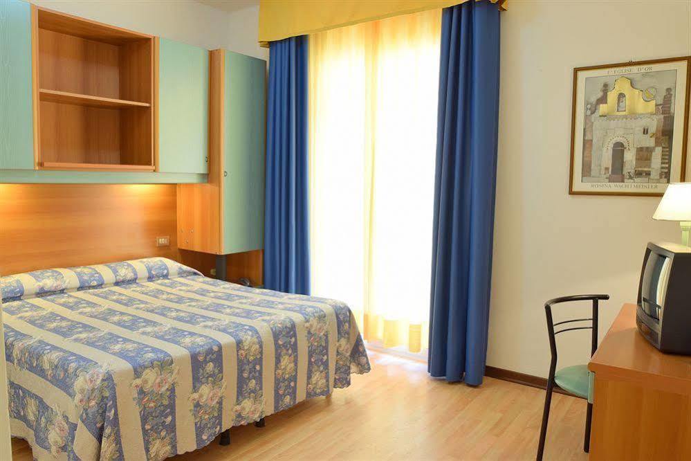 Hotel Rex Каорле Екстер'єр фото