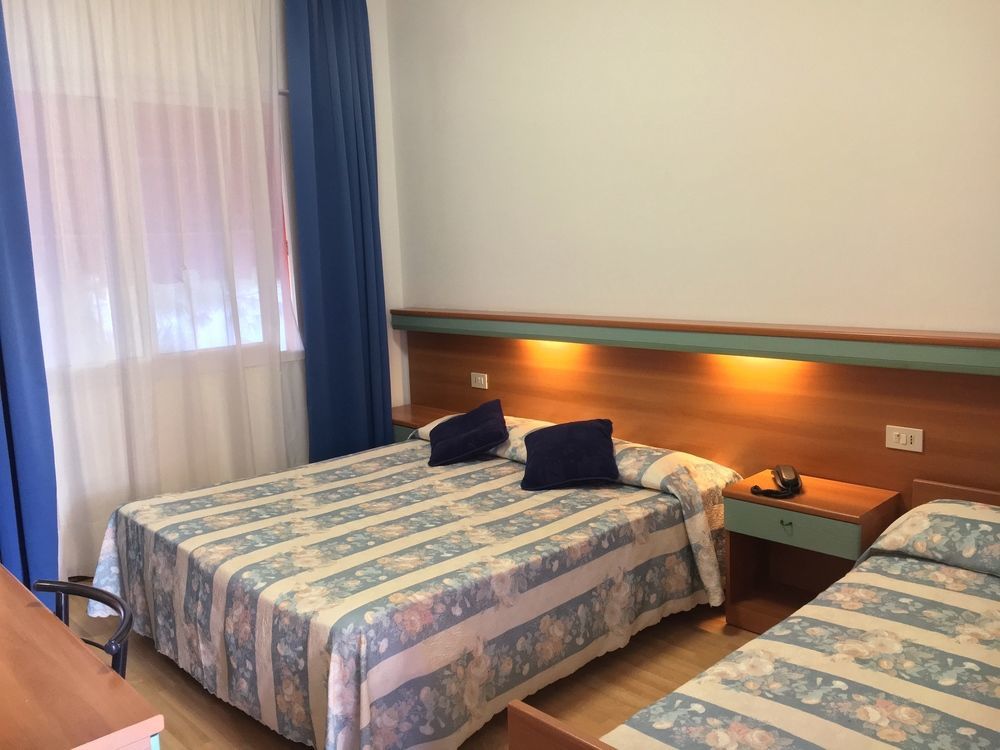 Hotel Rex Каорле Екстер'єр фото